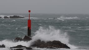 Le Nord, le Pas-de-Calais, la Somme, la Seine-Maritime, le Calvados et la Manche en vigilance orange vents violents en raison de la tempête Eunice en février 2022 (ILLUSTRATION).