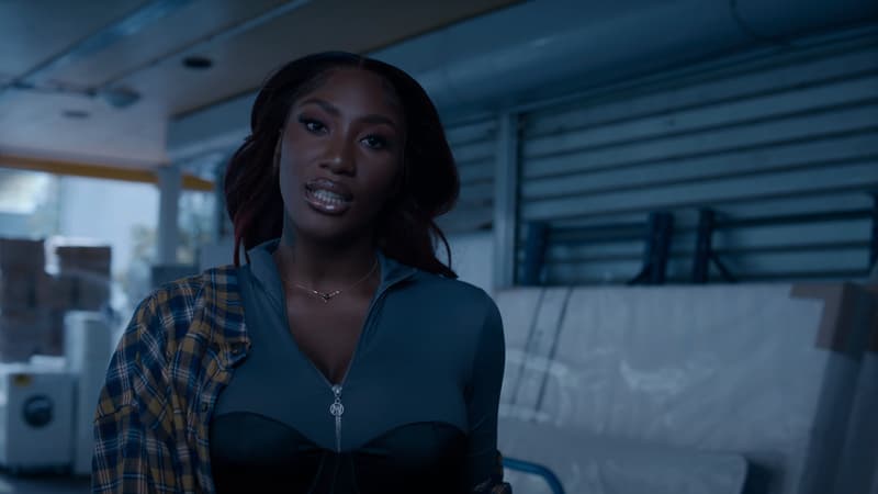 Aya Nakamura dans le clip de "C'est cuit"