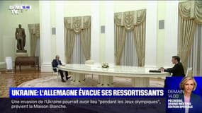 Emmanuel Macron à Vladimir Poutine: "Un dialogue sincère n’est pas compatible avec une escalade" 