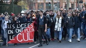 Une manifestation lycéenne à Toulouse vendredi 7 décembre.