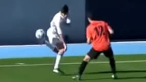 Theo Zidane (Real Madrid) s'est parfaitement défait de son adversaire.