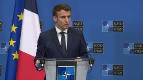 Emmanuel Macron lors d'une conférence de presse à Bruxelles le 24 mars 2022