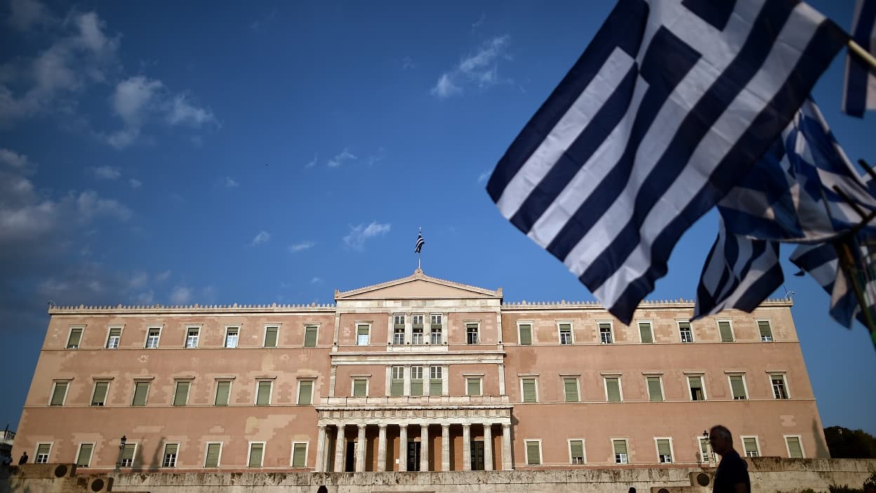 Standard & Poor's relève la note de la Grèce