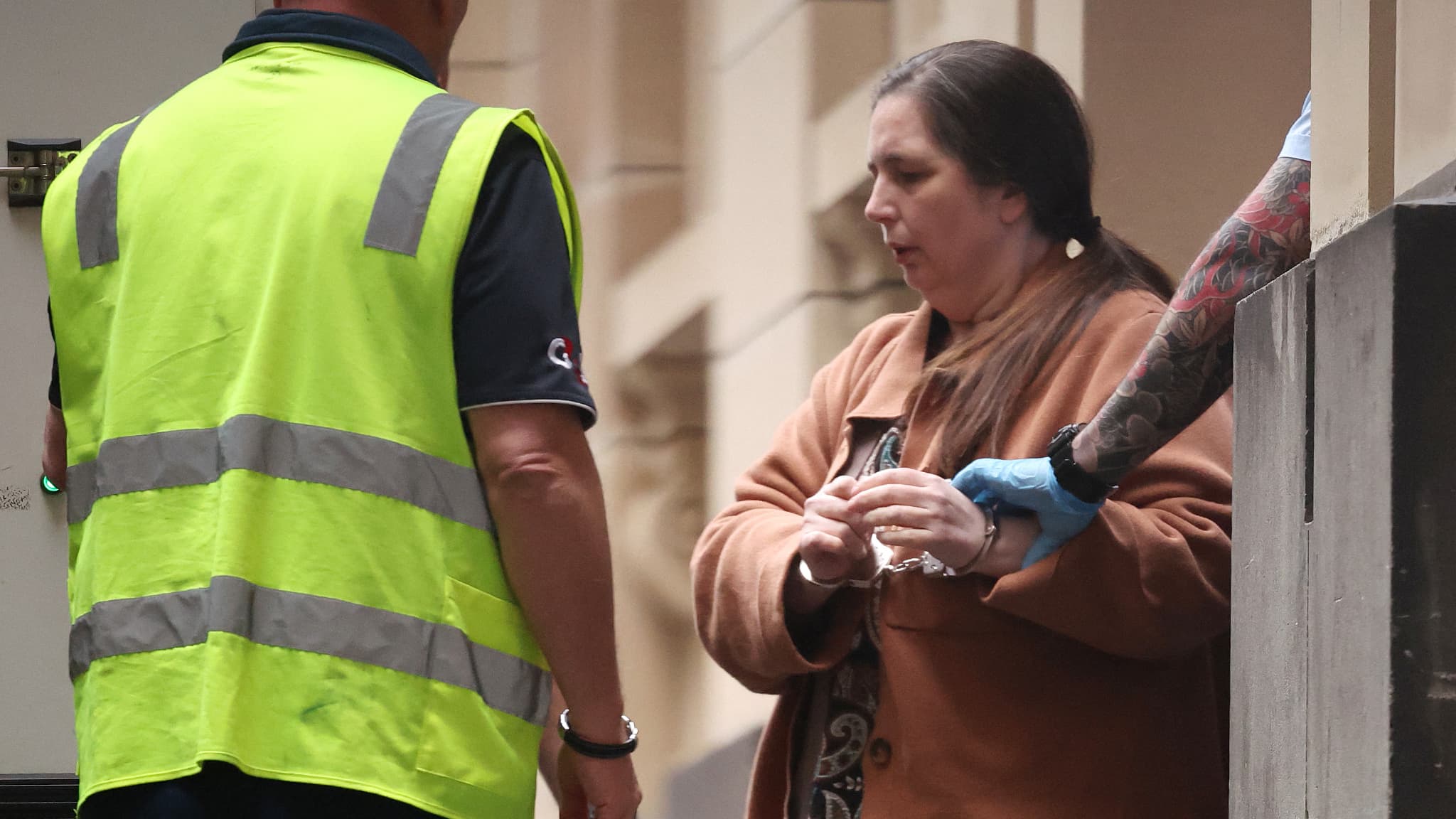 UNE AUSTRALIENNE CONDAMNÉE À LA PRISON À VIE POUR AVOIR EMPOISONNÉ SA BELLE-FAMILLE AVEC DES CHAMPIGNONS VÉNÉNEUX
