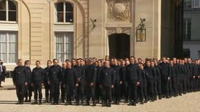 Les pompiers de Paris ont été reçus à l'Elysée ce jeudi.
