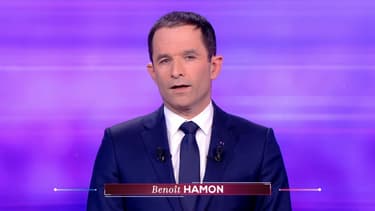 Benoît Hamon envisage un passage aux 32 heures par des accords d'entreprises.