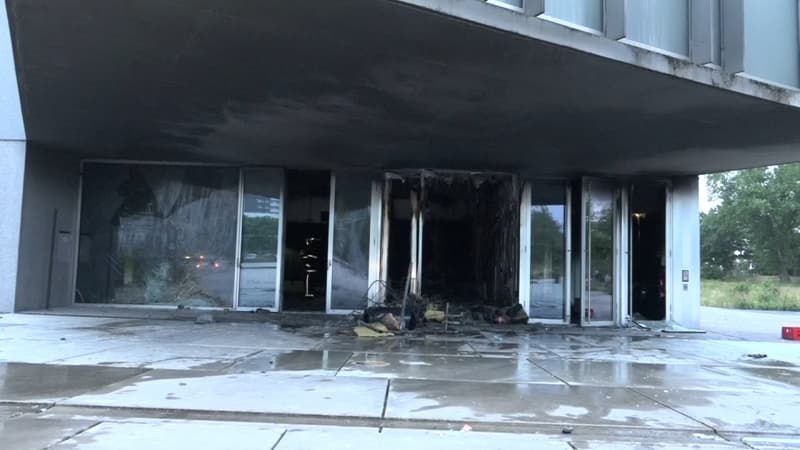 La mairie de Mons-en-Barœul incendiée, le 29 juin 2023