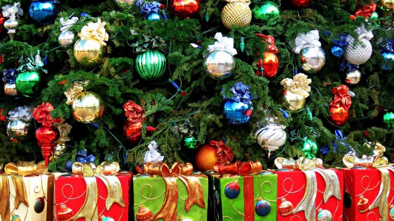 En moyenne, les Français ont prévu de consacrer 342 euros à leurs achats de cadeaux pour Noël. 