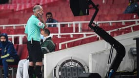 La Fifa planche sur une VAR simplifiée, déployée à grande échelle