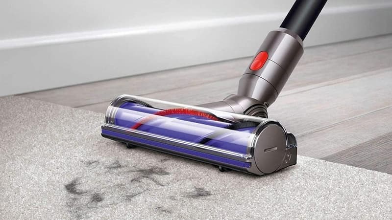 Dyson V8