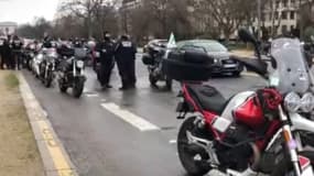 Près d'un millier de motards ont manifesté ce samedi à Paris