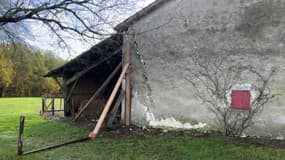 La maison de Yohan et sa compagne se fissure à cause des vagues de sécheresse.