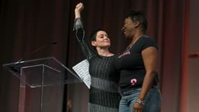 L'actrice Rose McGowan et la fondatrice de la campagne #MeToo, Tarana Burke. 