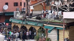 Une explosion s'est produite dans un café de Marrakech, au Maroc, faisant au moins quinze morts. La télévision publique marocaine 2M a fait état de six ressortissants français tués et quatre autres non-marocains tandis qu'une source policère française ava