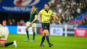 L'arbitre Ben O'Keeffe lors de la demi-finale de la Coupe du monde de rugby Angleterre-Afrique du Sud (15-16), le 21 octobre 2023