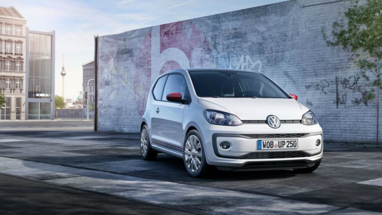 La Up! est petite, son moteur l'est tout autant, pourtant elle a la même vitesse maximale que la Toyota Verso, mais elle l'atteint plus vite grâce à son couple moteur. 