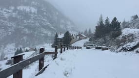 Environ 60 centimètres de neige sont attendus à Abriès, et jusqu'à un mètre pour les zones les plus proches de la frontière italienne.