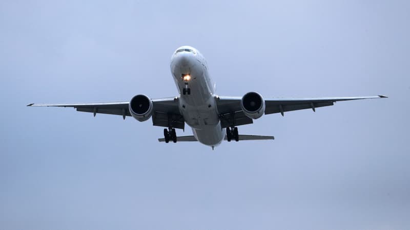 Un vol Air France revient à Paris en urgence 17 minutes après le décollage à cause d'un problème de pressurisation