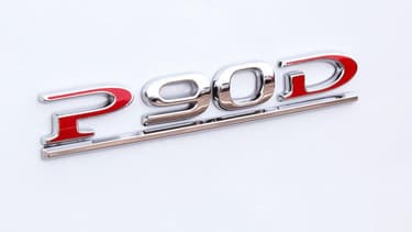 Le mode "Ludicrous", qui permet des performances extrêmes pour la Tesla Model S P90D, est maintenant rétroactivement accessible.