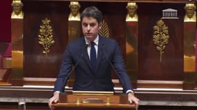 Gabriel Attal en réponse à Marine Le Pen: "Toutes les positions que vous avez tenues sur la Russie, ce sont à chaque fois des appels du 18 juin inversés" 