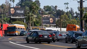 Les panneaux promotionnels de Yelle mis en place à Los Angeles