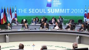 Les pays du G20 s'apprêtaient vendredi à renvoyer à 2011 l'élaboration d'un cadre "indicatif" d'instruments de mesure des déséquilibres financiers globaux, un délai susceptible de ramener le calme après des échanges très vifs à propos des évolutions de le
