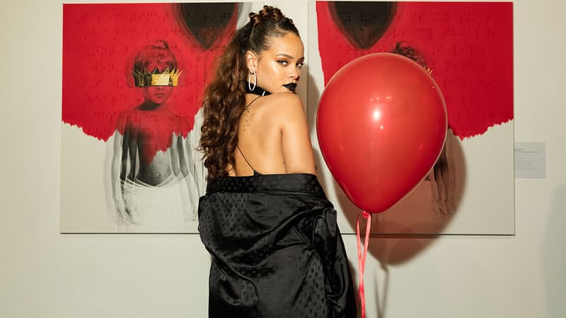 Rihanna lors de la présentation de son nouvel album ANTI à la MAMA Gallery, Los Angeles, en octobre 2015.