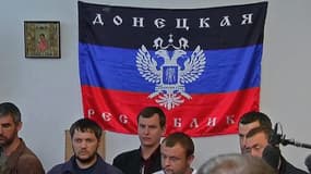 La consultation annoncée pour dimanche dans l'Est sur une "déclaration d'indépendance" de la république autoproclamée de Donetsk aura bien lieu "le 11 mai".
