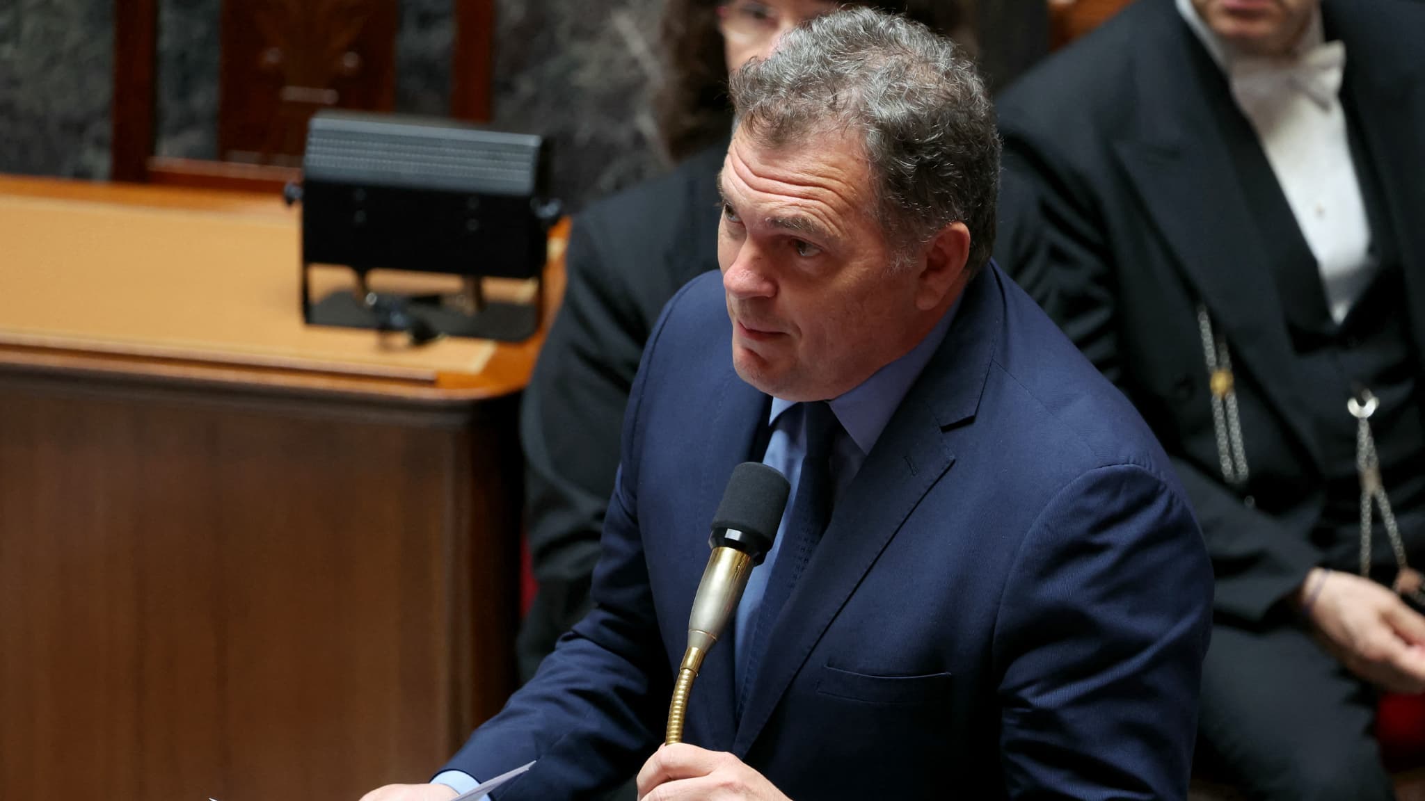 "JE NE CÉDERAI PAS": LE MINISTRE DES TRANSPORTS INFLEXIBLE SUR LA GRÈVE DES CONTRÔLEURS AÉRIENS DU 18 SEPTEMBRE