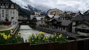 Le centre-ville de Chamonix, le 24 avril 2025 en Haute-Savoie