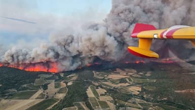 L'incendie en Aude, vu depuis un Canadair, ce mardi 5 août.