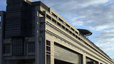 Bercy table désormais sur une dette un peu moins élevée