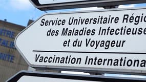 Centre hospitalier de Tourcoing. Deux des trois personnes susceptibles d'avoir été contaminées par le coronavirus à Valenciennes et à Douai ne sont pas porteuses de la maladie, la troisième devra subir des examens complémentaires, a annoncé le ministère d