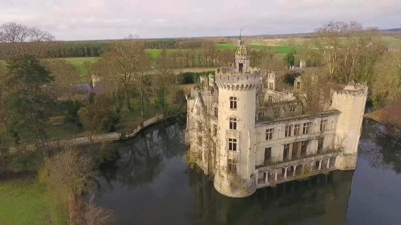 Des Internautes Se Mobilisent Pour Acheter Ce Chateau En Ruine