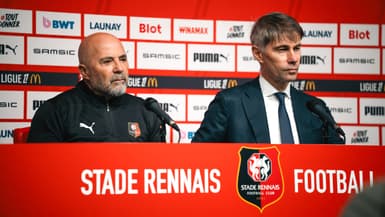 Jorge Sampaoli avec Frederic Massara pendant sa présentation à Rennes, le 12 novembre 2024