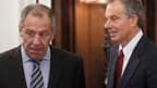 Le ministre russe des Affaires étrangères, Sergueï Lavrov (à gauche) et Tony Blair, représentant du "quartet" des médiateurs internationaux pour le Proche-Orient. Le "quartet" s'est réuni vendredi à Moscou avec l'objectif de relancer le dialogue au Proche