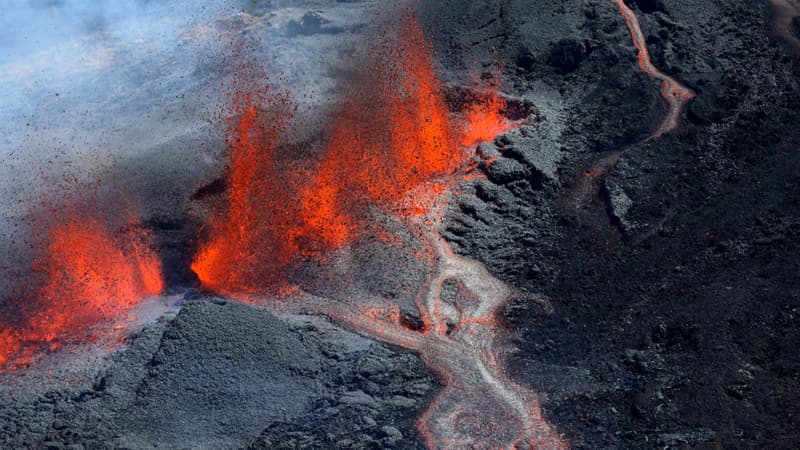 Le Piton de la Fournaise en éruption, en septembre 2018