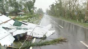 Le typhon Yutu force des milliers de personnes à fuir leur village aux Philippines