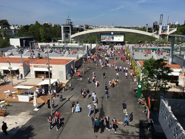 Les allées de Roland-Garros, le dimanche 30 mai 2021.