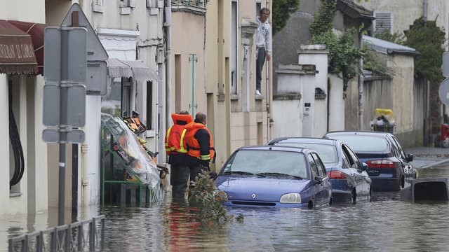 Des milliers de personnes dans une dizaine de départements ont été touchés par les inondations.