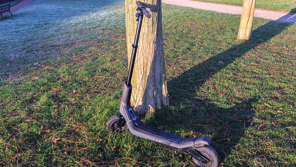 Le guidon de la trottinette est réglable en hauteur