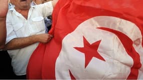 La Tunisie traverse une grave crise politique.
