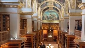 La bibliothèque de l'Assemblée nationale a fait l'objet de travaux de rénovation durant plus d'un an.