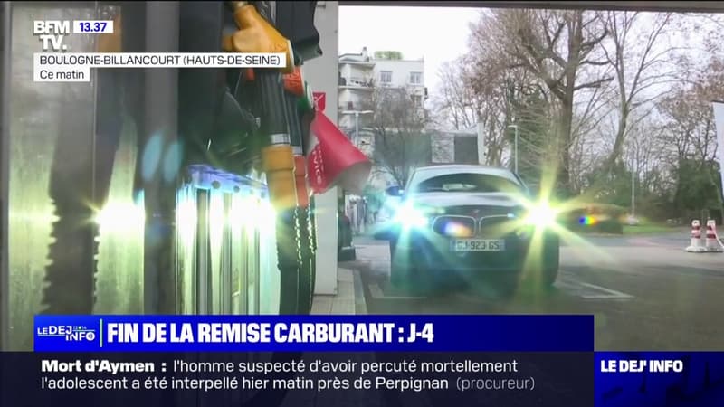 Dans cette station-service des Hauts-de-Seine, les automobilistes se préparent à la fin de la ristourne sur les carburants