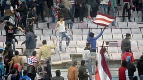 En marge d'affrontements entre supporters tunisiens, un policier a été blessé à l'oeil ce mercredi lors de la rencontre opposant le Club Africain et le PSG.