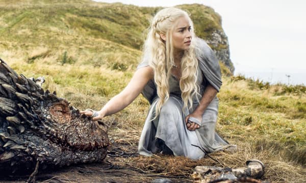 Daenerys Targaryen dans la série "Game of Thrones"