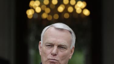 La France n'a pas vocation à accepter servilement ou systématiquement les orientations politiques de la Commission européenne, a déclaré mardi Jean-Marc Ayrault, qui a souligné vouloir défendre "fermement" ses convictions face à Bruxelles. Le premier mini