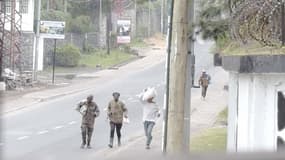 Des hommes armés dans une rue de Goma, RD Congo, le 27 janvier 2025