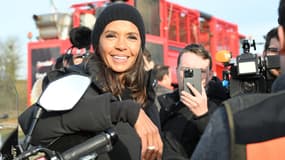 Karine Le Marchand sur un barrage routier tenu par des agriculteurs à l'est de Paris, le 29 janvier 2024.
