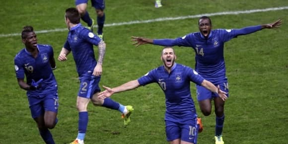 Les Bleus après leur victoire contre l'Ukraine. Les Bleus après leur victoire contre l'Ukraine.